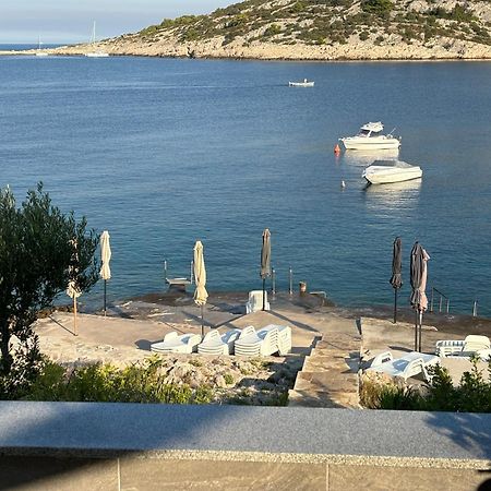 Direkt Am Meer-Apartments Puntaplanka ロゴズニッツァ エクステリア 写真