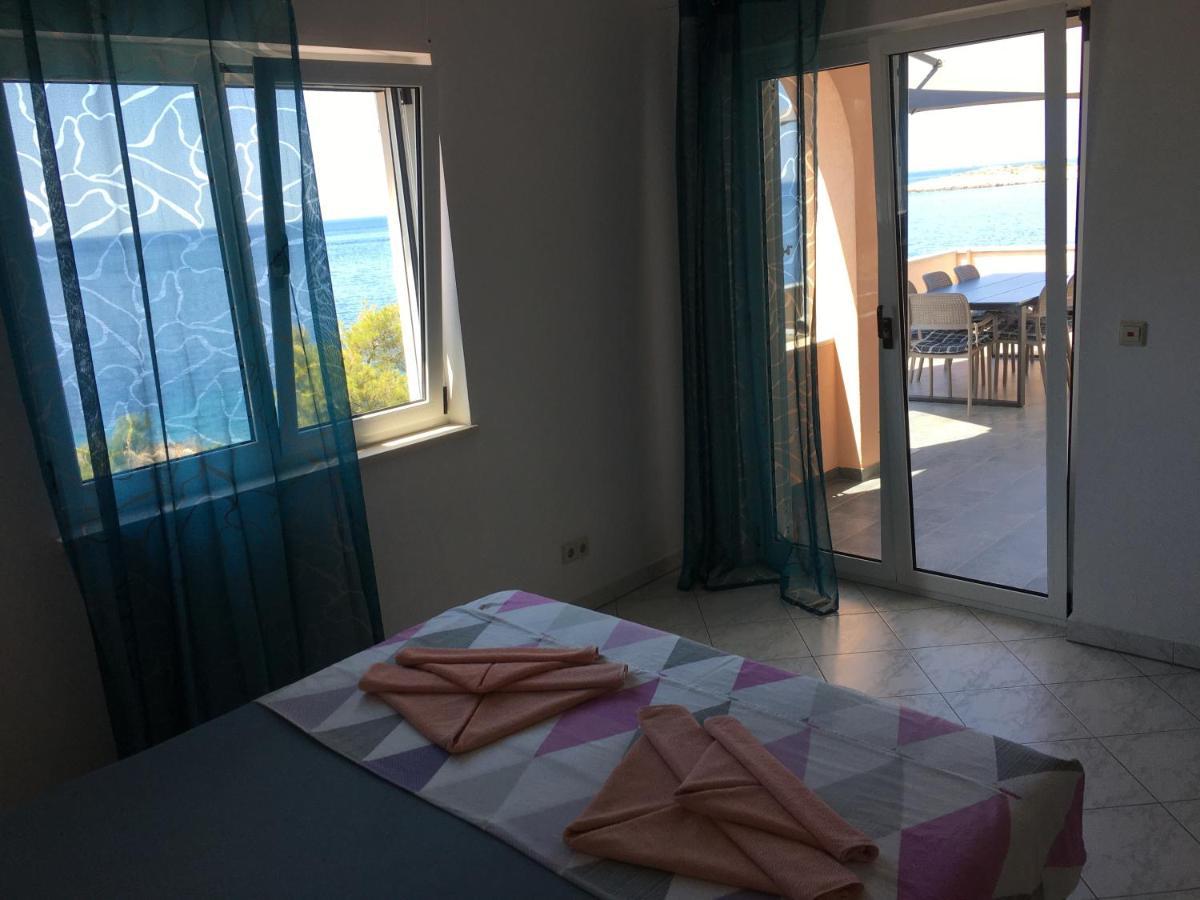 Direkt Am Meer-Apartments Puntaplanka ロゴズニッツァ エクステリア 写真