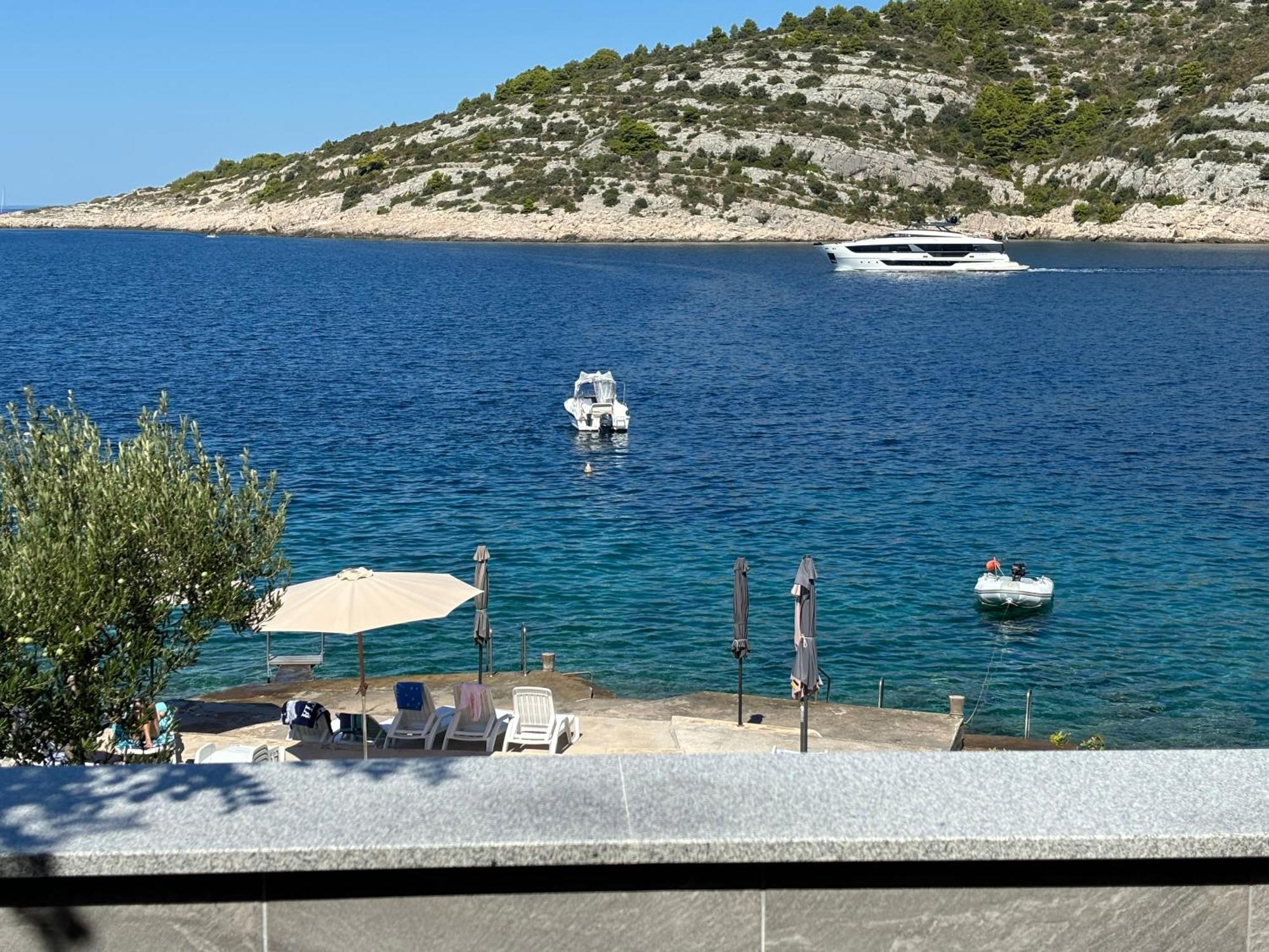 Direkt Am Meer-Apartments Puntaplanka ロゴズニッツァ エクステリア 写真