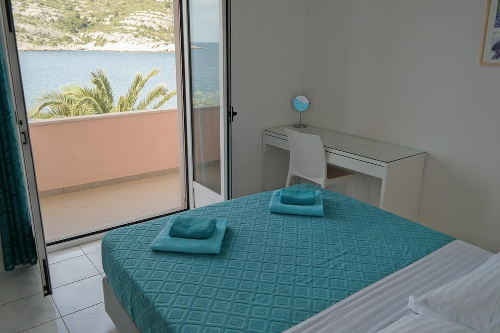 Direkt Am Meer-Apartments Puntaplanka ロゴズニッツァ エクステリア 写真