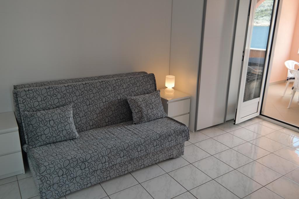 Direkt Am Meer-Apartments Puntaplanka ロゴズニッツァ エクステリア 写真