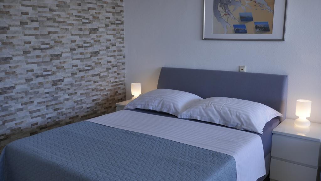 Direkt Am Meer-Apartments Puntaplanka ロゴズニッツァ エクステリア 写真