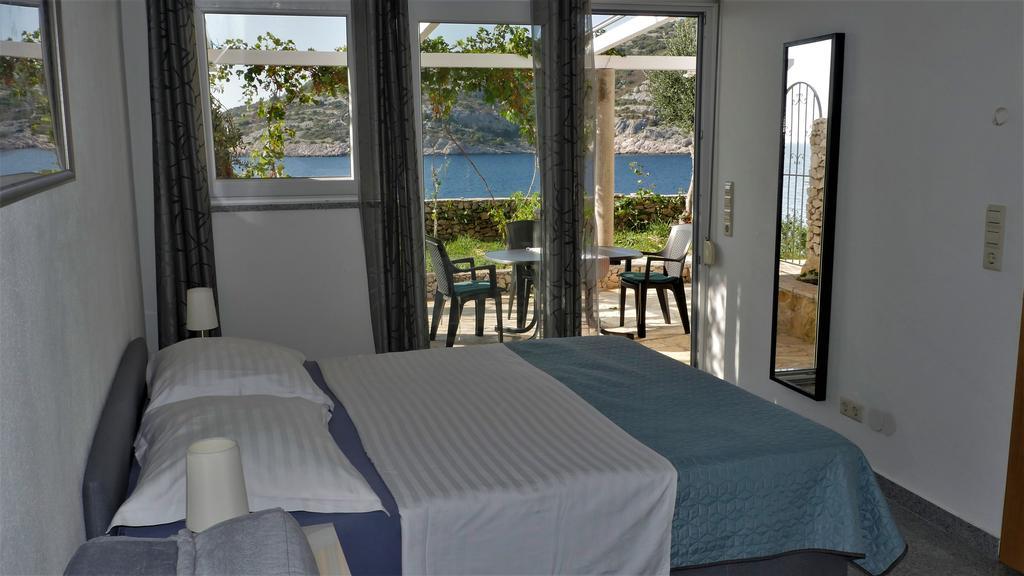 Direkt Am Meer-Apartments Puntaplanka ロゴズニッツァ エクステリア 写真